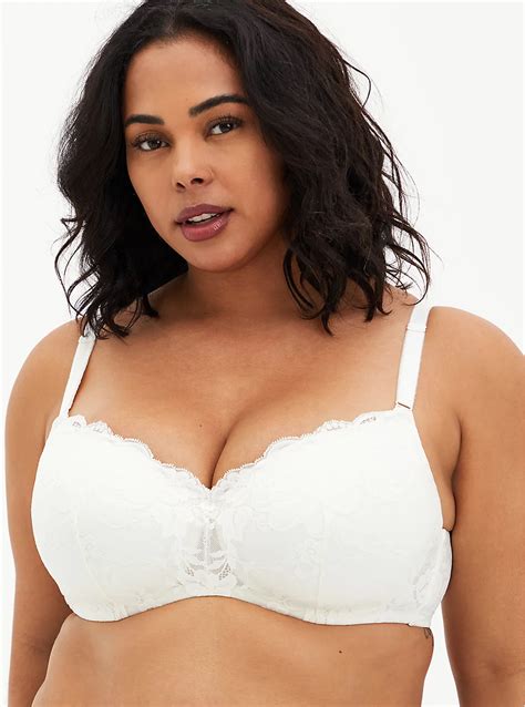 Plus Size White Lace 360° Back Smoothing™ Lightly Lined Full Coverage