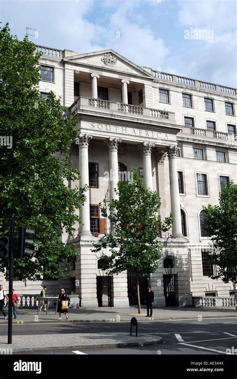 South African Embassy Trafalgar Square London England Stock Photo Alamy