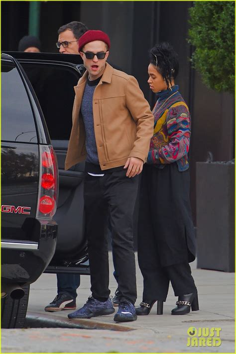 Robert Pattinson And Fka Twigs Get In Some Quality Time In New York City Photo 3238729 Robert