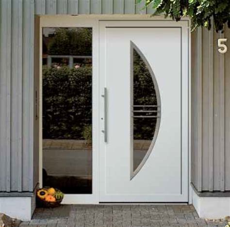 Mehr immobilien sind hochgeladen unter: Haustüren mit Seitenteil kaufen