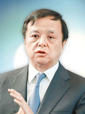 【港交所股價】港交所午後升半成、市值破6000億元 港交所 （00388） 午後升幅擴大，一度高485元。 港交所全日升5.2%，報482元，成交51億元。 港交所遭拋售 券商嗌撈 - 東方日報