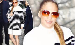 Jennifer Lopez 47 Displays Unusually Pale Legs Daily Mail Online