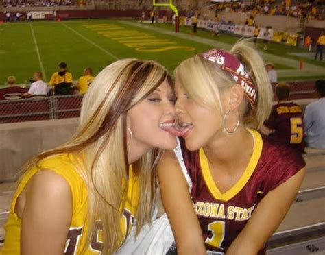 Cheerleading Embarrassing Moments Girls Hairy Porn Pictures