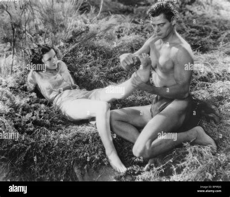 Johnny Weissmuller Maureen O Sullivan Tarzan And His Mate Stock Photo Alamy