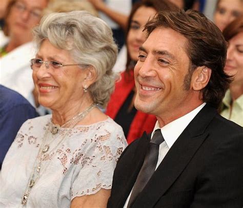 Bardem was born in las palmas de gran canaria, in the canary islands, spain. PILAR BARDEM AMADRINARÁ UN CONCIERTO POR EL SÁHARA ...
