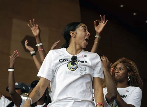 Images Rally For Former Naperville Central Athlete Candace Parker And