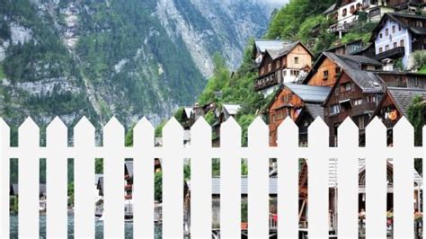 ‘frozen Town Hallstatt In Austria Builds Wooden Walls To Stop