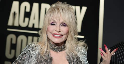 Dolly Parton Shares Three Retirement Reasons