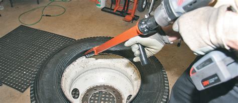 Just spray the starting fluid into the open bead on the tire, then light the fluid. How to Change Your Tires at Home - RacingJunk News