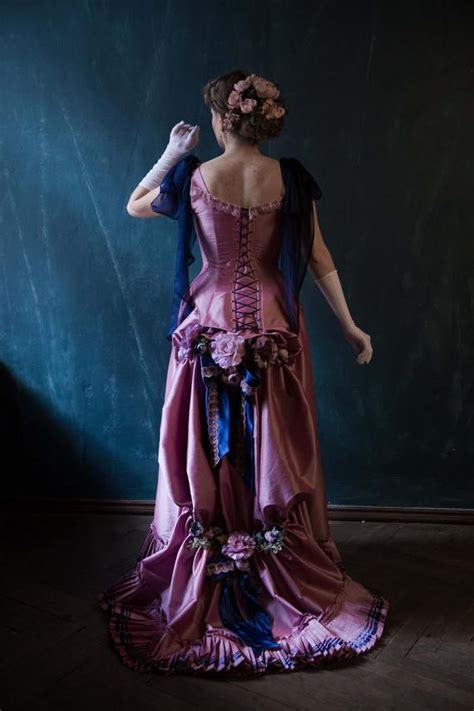 Rose Taffeta 1880er Blumenkleidung The Age Of Innocence Dress Etsy Victorian Ball Dress