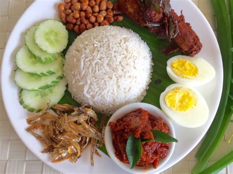 Established in 1979, ponggol nasi lemak is a heritage brand serving one of the most iconic food in singapore. Nasi Lemak (Coconut Milk Rice) - Food Recipe - puchong.co
