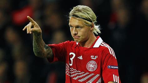 Simon thorup kjær (pronounced ˈsimɔn ˈkʰeˀɐ̯; Transfer news: Danish defender Simon Kjaer joins Lille ...