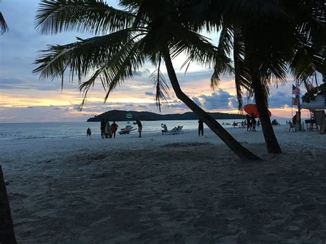 Best star resort enjoys a perfect location in the vicinity of cenang beach. Best Star Resort (Langkawi/Pantai Cenang) - Reviews ...