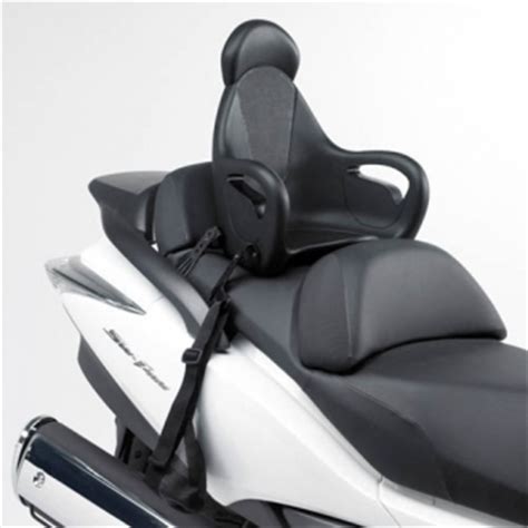 Our range of children's and baby bike seats includes models from top brands like bobike and is versatile, with options to suit all kinds of bikes, riders and needs. The Givi S650 child seat product overview.