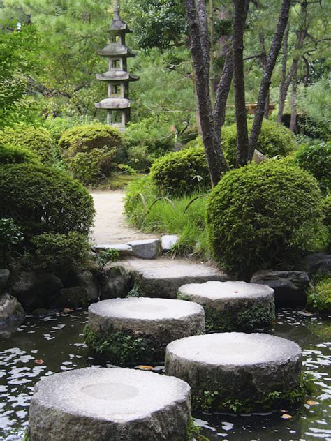 The most alluring aspect of trying to design a japanese garden for your home is the elements that can go into its making and what each of them. 21 Japanese Style Garden Design Ideas - Live DIY Ideas