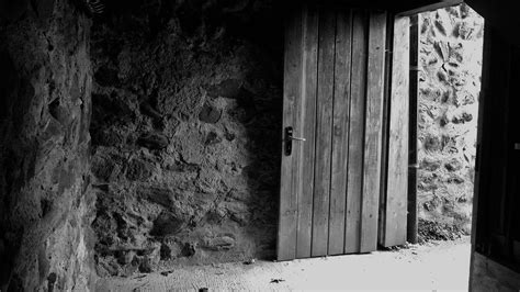Gray Wooden Door Castle Door Old Building Monochrome Hd Wallpaper