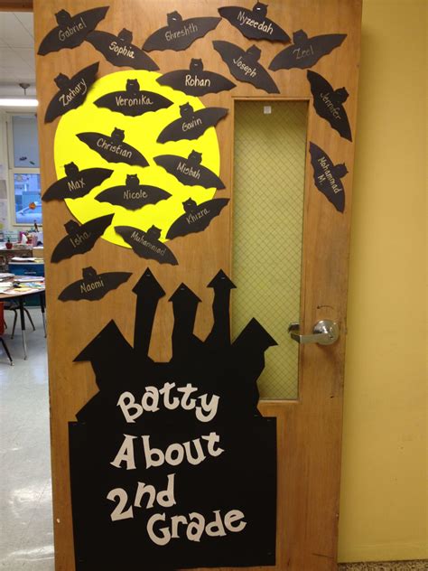 50 Fall Door Decoration Ideas For Your Classroom