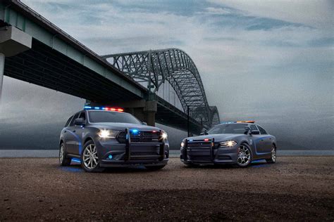 Dodge Creates V8 Us Police Pursuit Version Of Durango Suv Motoring