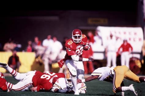 Former Oklahoma Rb Marcus Dupree Helps Save Woman After Highway Crash Sports Illustrated