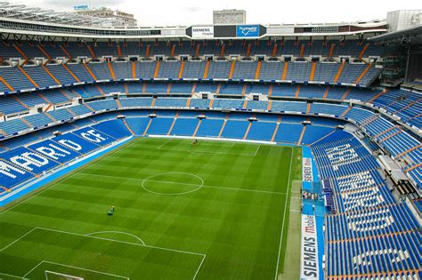 ⚽️ official profile of real madrid c.f. Madrid Stadion / Santiago Bernabeu Stadium Real Madrid Cf ...