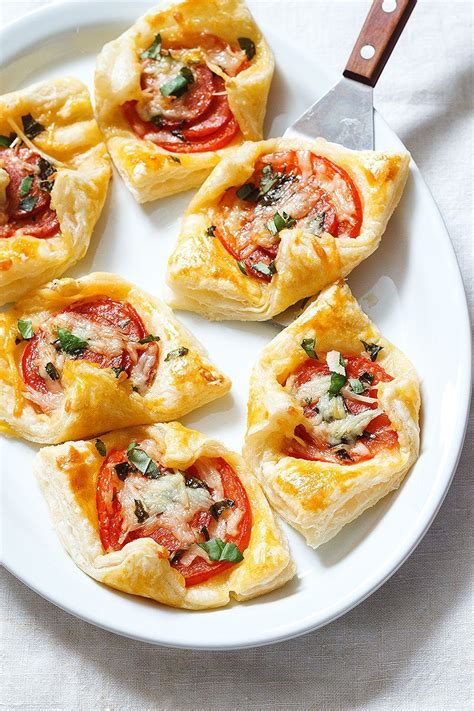 Fresh mozzarella bites, tomatoes, basil, and balsomic join forces for a summery, adorable appetizers that will have your guests swooning. Appetizers for Party: 17 Delicious and Easy Recipes ...