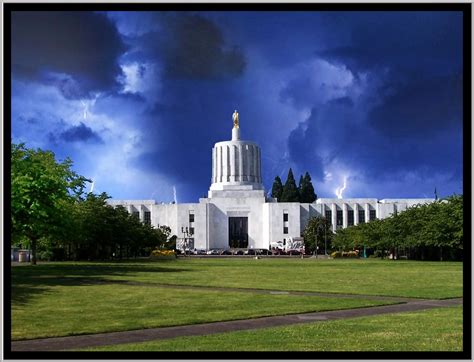 Oregon State Capitol ~ Salem Oregon The Oregon State Capit Flickr