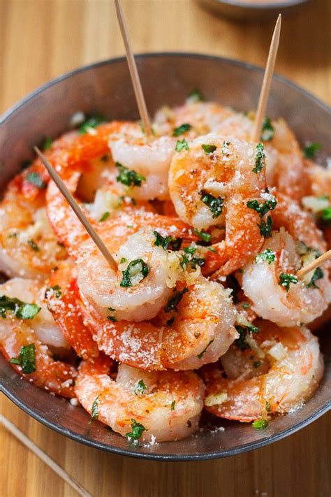 Start by heating your oven to 400, and then get out a bowl. Garlic Parmesan Roasted Shrimp Recipe - Oven Baked Shrimp ...