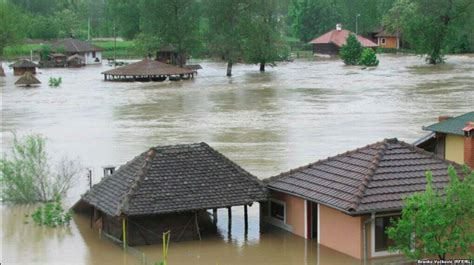 Call For Help Help The People Suffering In Floods Novak Djokovic