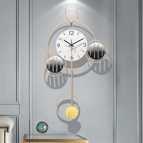 Style B Modern Simple Geometric Round Metal Wall Clock With Golden Pendulum