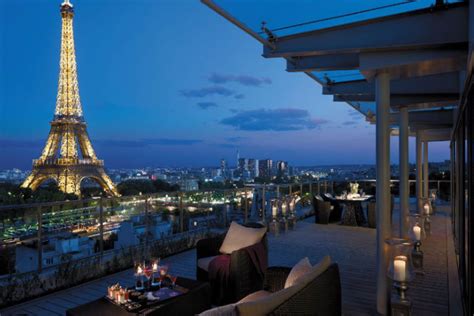 10 Hôtels Avec Vue Sur La Tour Eiffel Pour Un Séjour Inoubliable à Paris