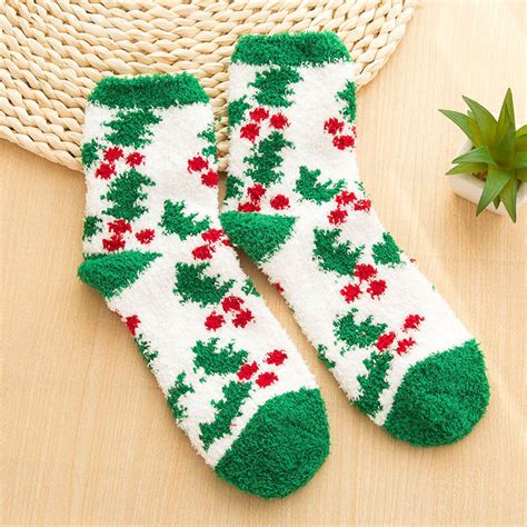 4x Pairs Christmas Bed Socks Xmas Santa Fluffy Unisex Warm Stocking