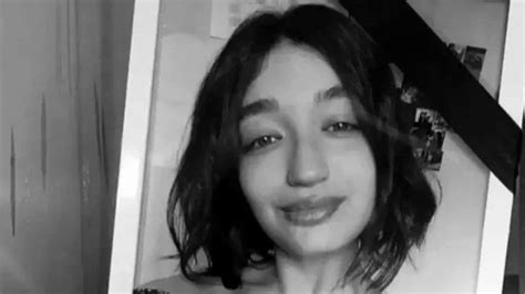 خودکشی مادر سارینا اسماعیل زاده، نوجوان جان‌باخته در اعتراضات ایران