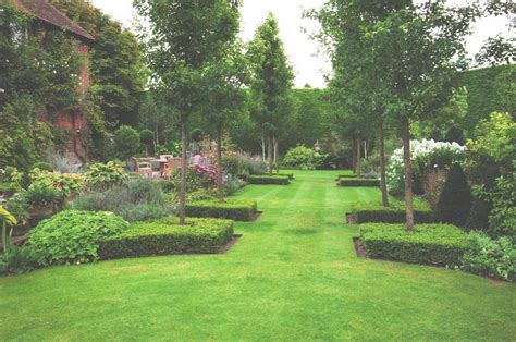 Garden Fancy Book Review My Secret Garden By Alan Titchmarsh