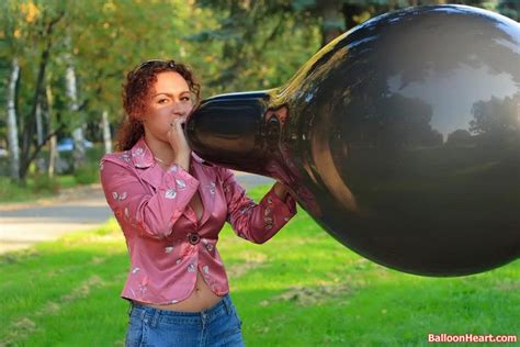 Épinglé Sur Balloon Shit