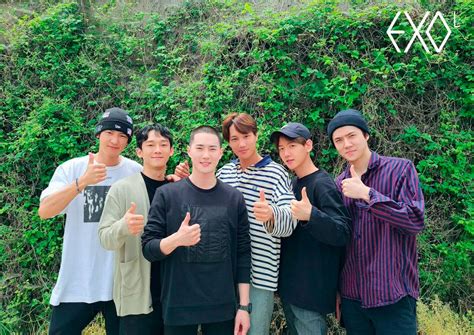 Exo xr gallery has been extended to july 11th (11:59 pm kst). Miembros de EXO se despiden del líder Suho en su ...