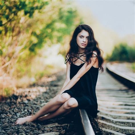 Pin By Fred Olsen On Track Railroad Photoshoot Glamour Shoot Train Photography