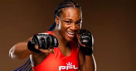 Claressa Shields Victorious In Mma Debut Mma Uk