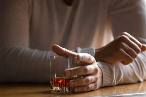6 Signs Of Alcoholism Portland Oregon Crestview Recovery