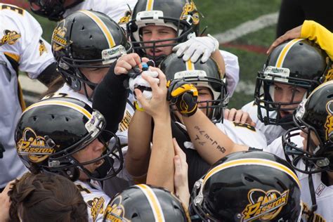 Passion Huddle Pittsburgh Passion Womens Football