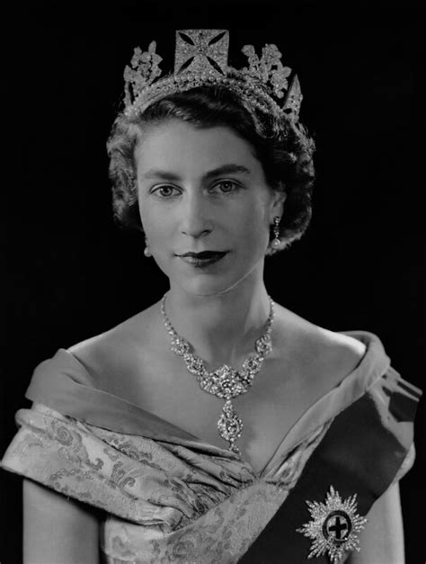 Npg X37867 Queen Elizabeth Ii Large Image National Portrait Gallery