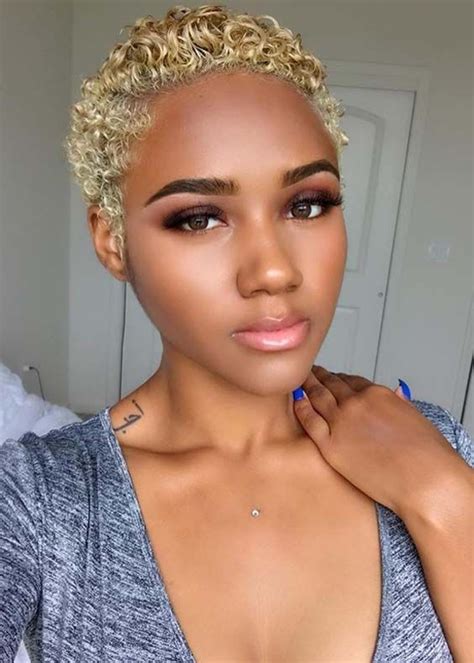 Https://tommynaija.com/hairstyle/blonde Older African American Natural Hairstyle Afro