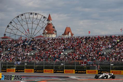 Charles Leclerc Sauber Sochi Autodrom 2018 · Racefans