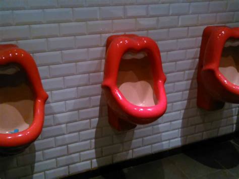 People Are Unimpressed With These Sexist Toilets
