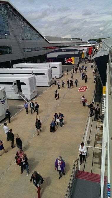Jun 24, 2021 · lewis hamilton wusste schon beim verlassen der pressekonferenz, was er da soeben gesagt hatte. Busy Paddock | Silverstone f1, Paddock, Hockey rink