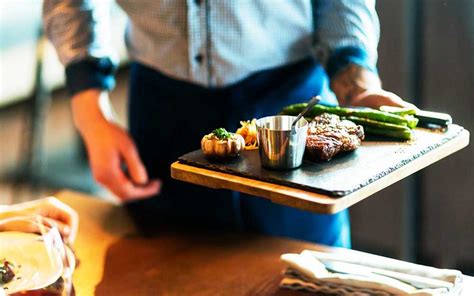 57 Secrets Your Restaurant Waiter Isnt Telling You Readers Digest