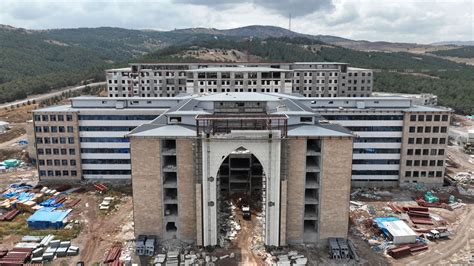 Sivas ın Selçuklu mimarisi ile inşa edilen hastanesi 2024 te hizmete