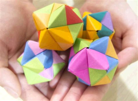From 折り (おり, ori, folding) +‎ 紙 (かみ, kami, paper). イライラは食欲増進の元!家の中でできる子育てストレス解消 ...