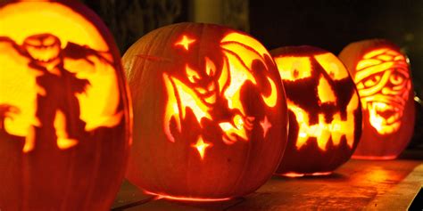 10 Pictures Of Carved Pumpkins