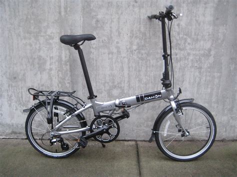 Whether you're gliding through gridlock on your way to the office or heading out in your caravan for a week in the hills, this nifty bike is the ultimate space saver. 10+ Dahon Stowaway Folding Bike Review - RIDETVC.COM