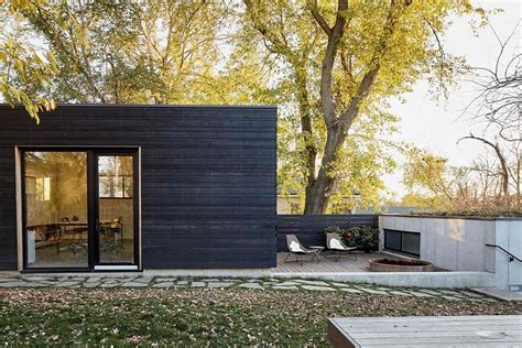 Shelton House Has A U Shaped Plan And A Sunken Entry Courtyard